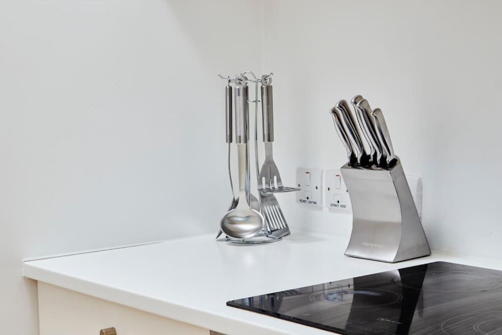 Swanky City Centre Apartment Lincoln Exterior photo