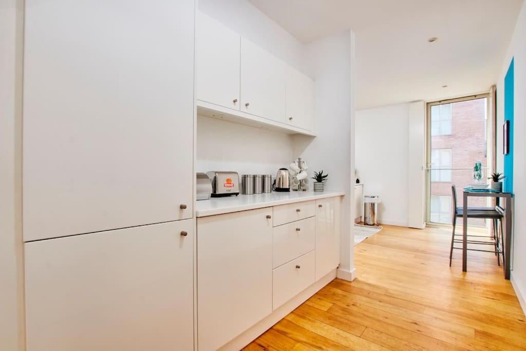 Swanky City Centre Apartment Lincoln Exterior photo