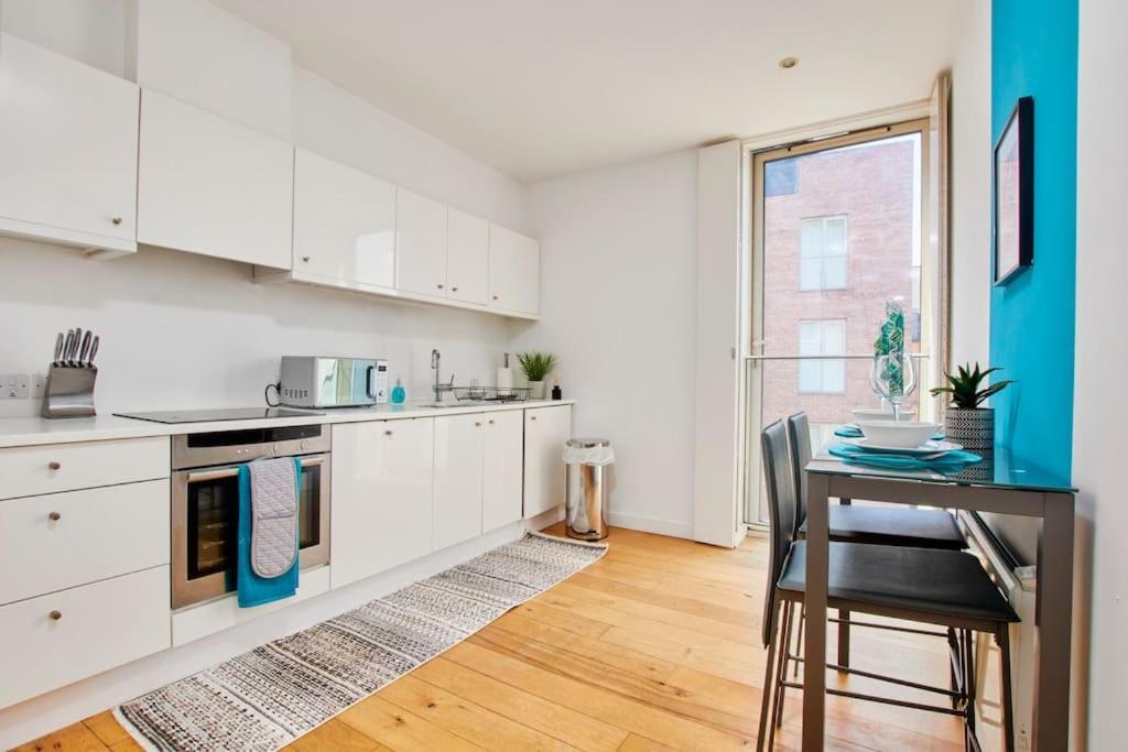 Swanky City Centre Apartment Lincoln Exterior photo
